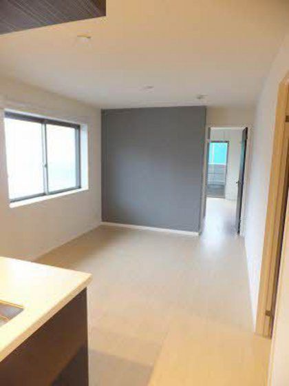 �y�����E���r���O�z�@