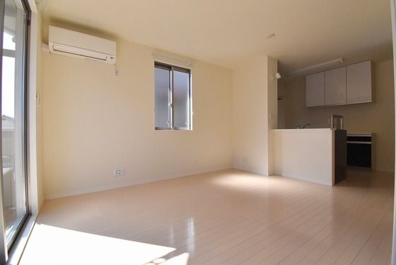 �y�����E���r���O�z�@