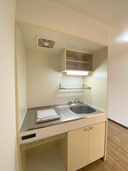 �y�L�b�`���z�@