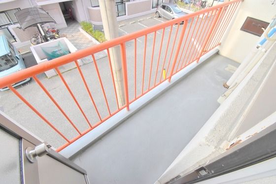 �y���]�z�@