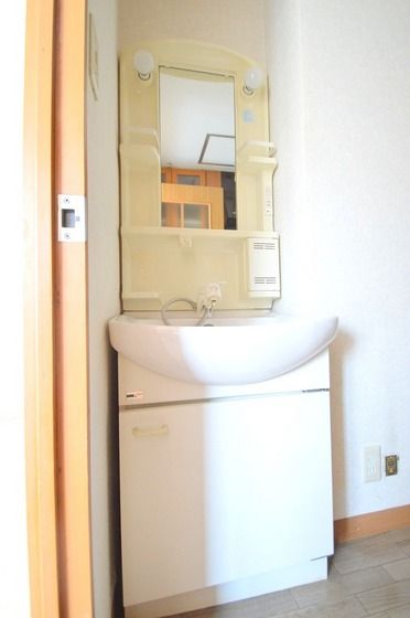 �y���ʏ��z�@