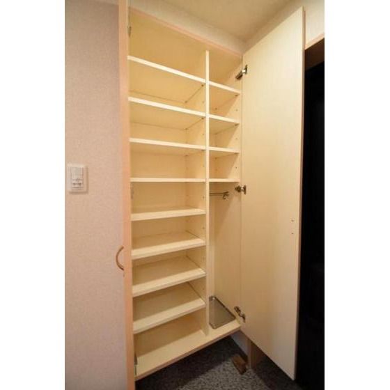 �y���[�z�@�C���͑�e�ʂŌC�������Ă����S