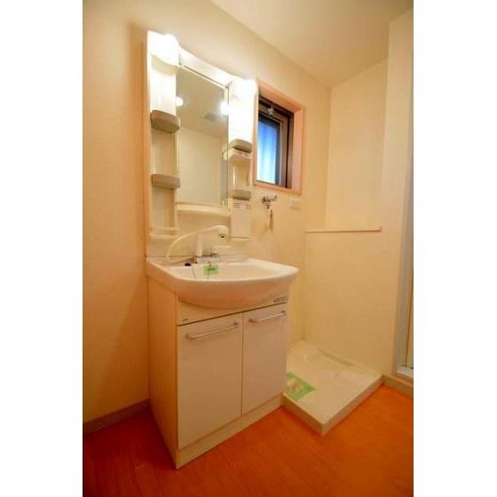 �y���ʏ��z�@�V�����v�[�h���b�T�[�t���Ŗ����̐g�x�x���y�X�ł���