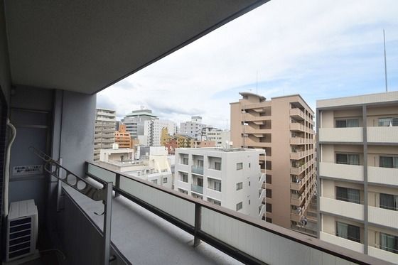 �y���]�z�@