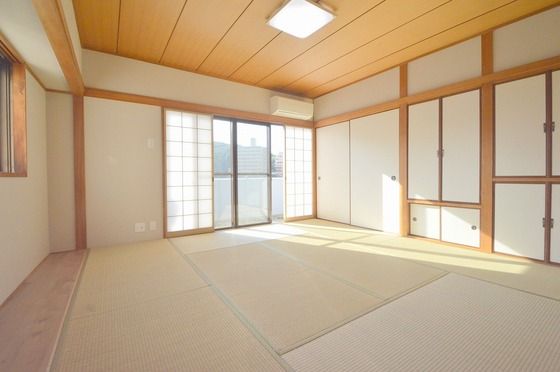 �y���̑������E�X�y�[�X�z�@