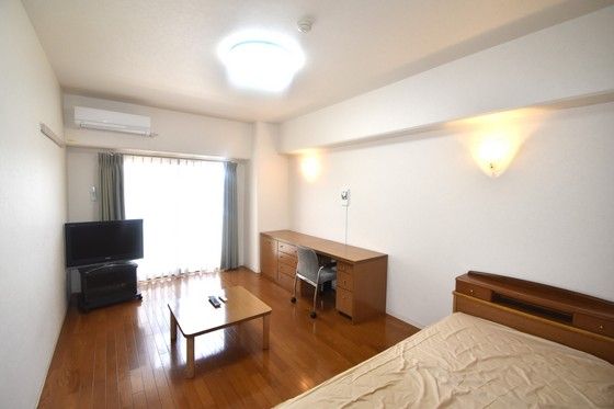 �y�����E���r���O�z�@