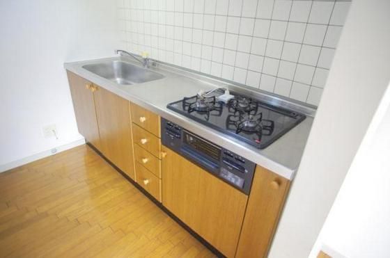 �y�L�b�`���z�@