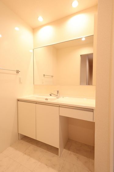 �y���ʏ��z�@