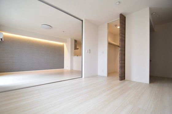 �y���̑������E�X�y�[�X�z�@