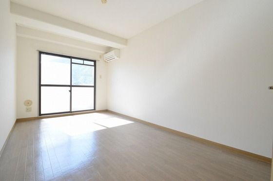 �y���̑������E�X�y�[�X�z�@