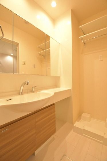 �y���ʏ��z�@