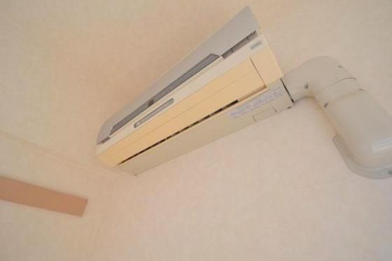 �y���̑��ݔ��z�@�G�A�R��