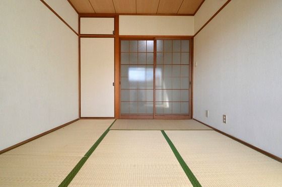 �y�����E���r���O�z�@