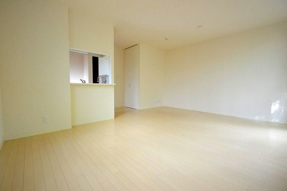 �y�����E���r���O�z�@