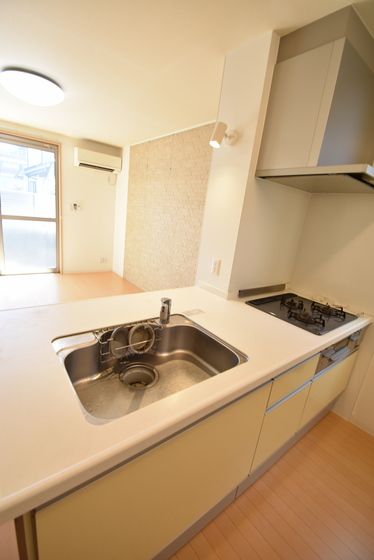 �y�L�b�`���z�@