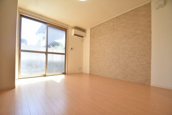 �y���̑������E�X�y�[�X�z�@