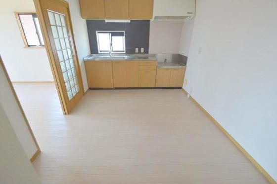 �y�����E���r���O�z�@