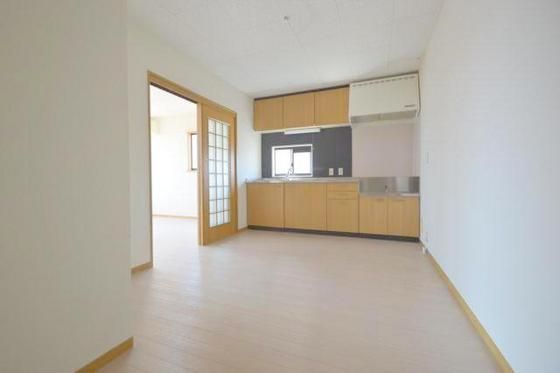 �y�����E���r���O�z�@