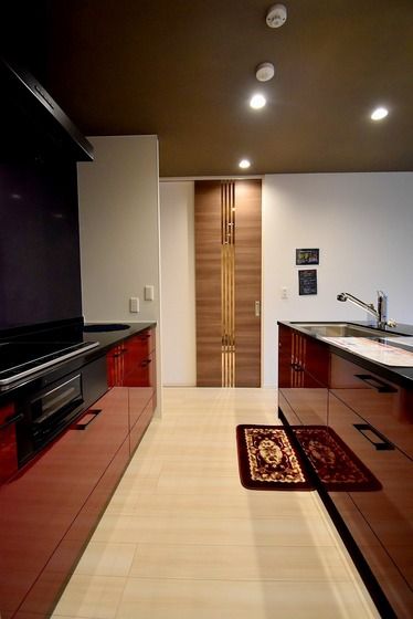 �y�L�b�`���z�@