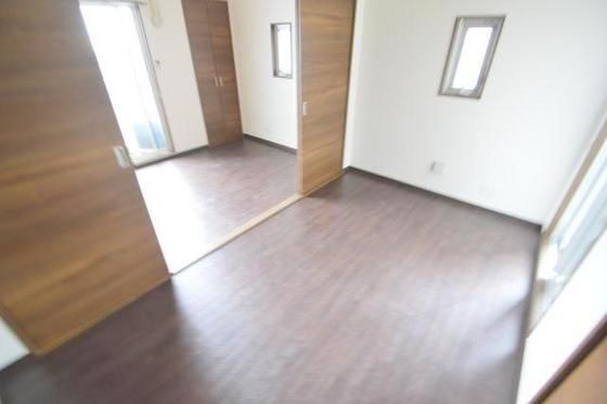 �y�����E���r���O�z�@