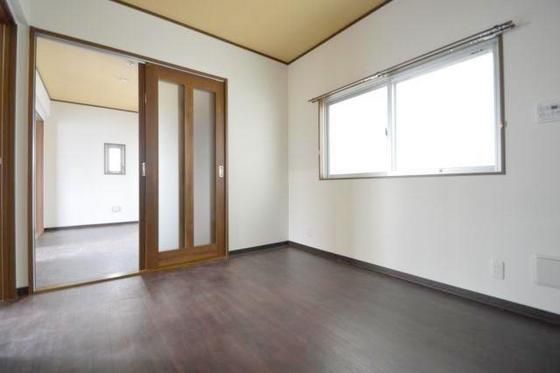 �y�����E���r���O�z�@