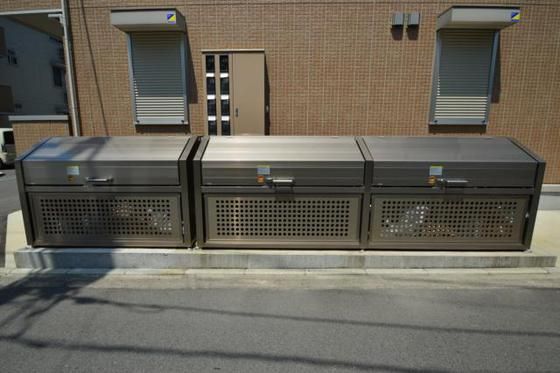 ��p�S�~�u��