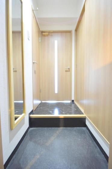 �y���ցz�@���ւɂ̓V���[�Y�{�b�N�X�Ǝp�������