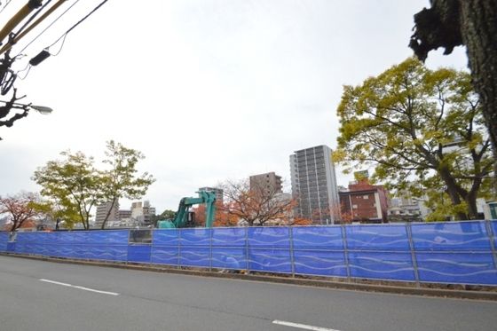 �y���]�z�@�l�C�̃��o�[�T�C�h��