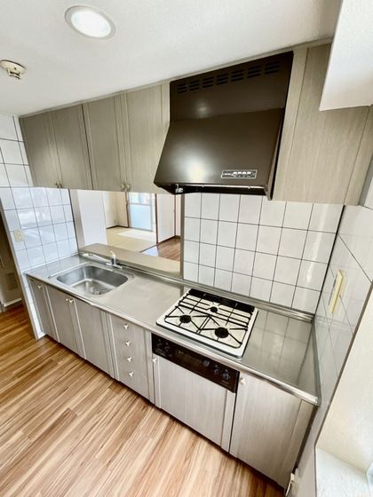 �y���̑��ݔ��z�@