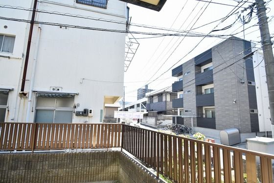 �y���]�z�@