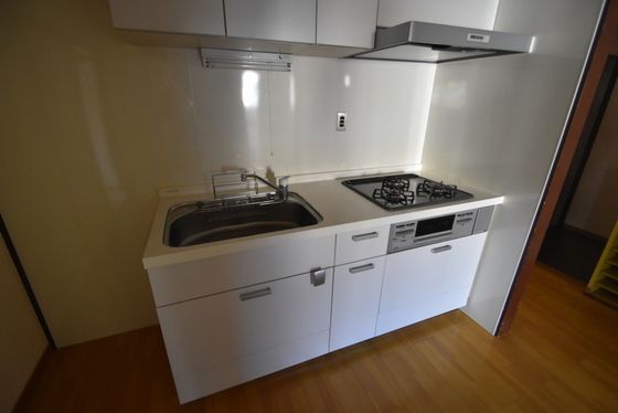 �y�L�b�`���z�@