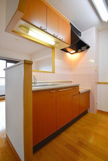 �y�L�b�`���z�@