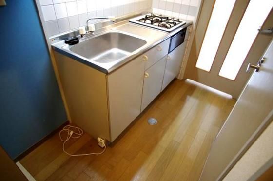 �y�����E���r���O�z�@