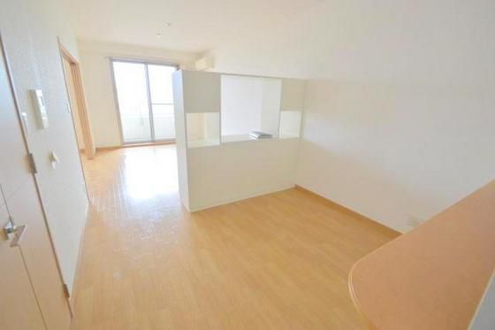 �y�����E���r���O�z�@