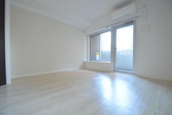 �y�����E���r���O�z�@�m��8.8��