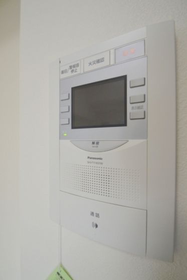 �y�Z�L�����e�B�z�@���j�^�[�t�C���^�[�t�H��