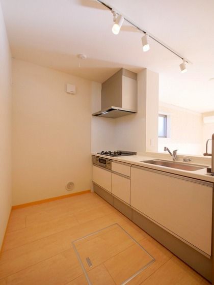 �y�L�b�`���z�@