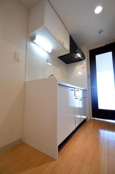 �y�L�b�`���z�@