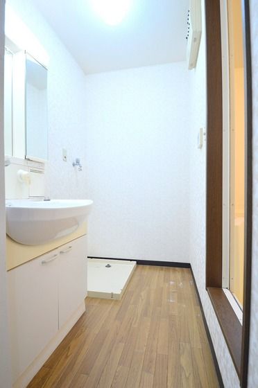 �y���ʏ��z�@