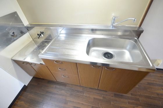 �y�L�b�`���z�@