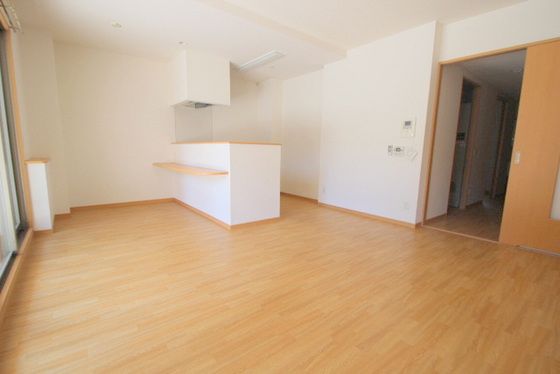 �y�����E���r���O�z�@