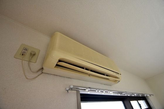 �y���̑��ݔ��z�@�G�A�R��