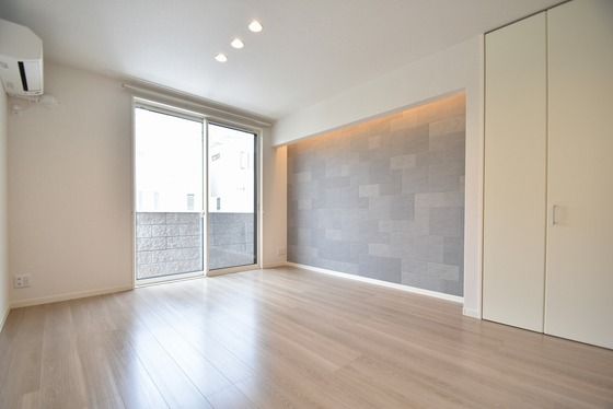 �y���̑������E�X�y�[�X�z�@