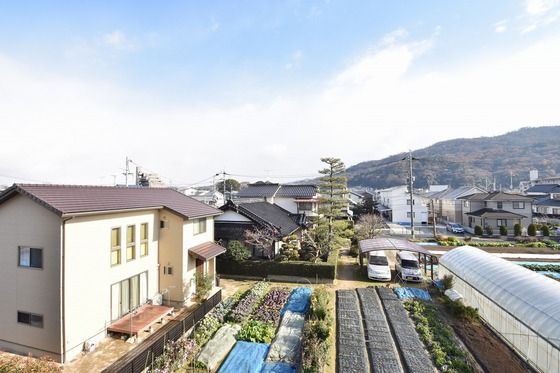�y���]�z�@