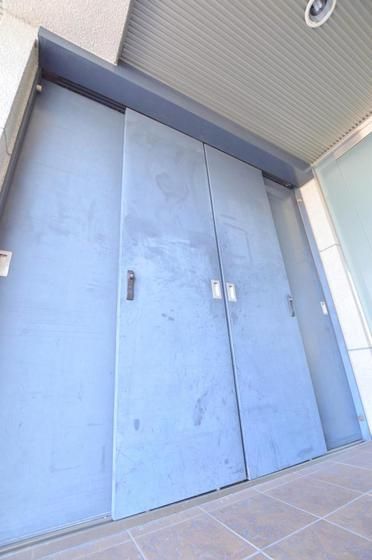 24���ԃS�~�o���\