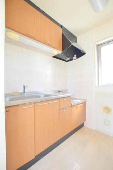 �y�L�b�`���z�@2���R�����ݒu���̍L�X�����L�b�`��