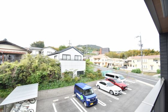 �y���]�z�@