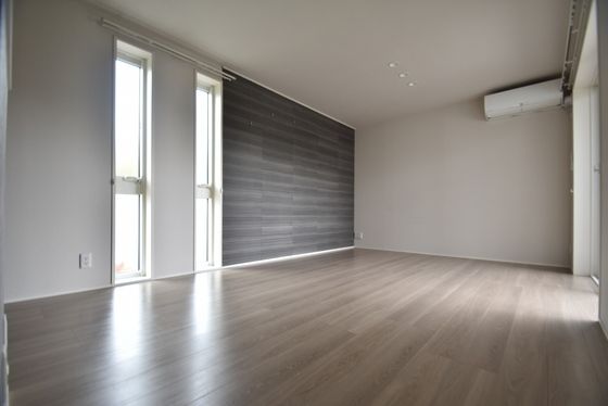 �y���̑������E�X�y�[�X�z�@