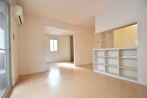 �y�����E���r���O�z�@