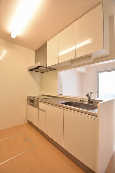 �y�L�b�`���z�@